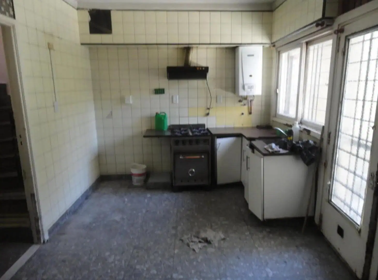 CASA MULTIFAMILIAR APTA TODO DESTINO !!! IDEAL GERIATRICO, CONSULTORIOS MEDICOS ETC 4