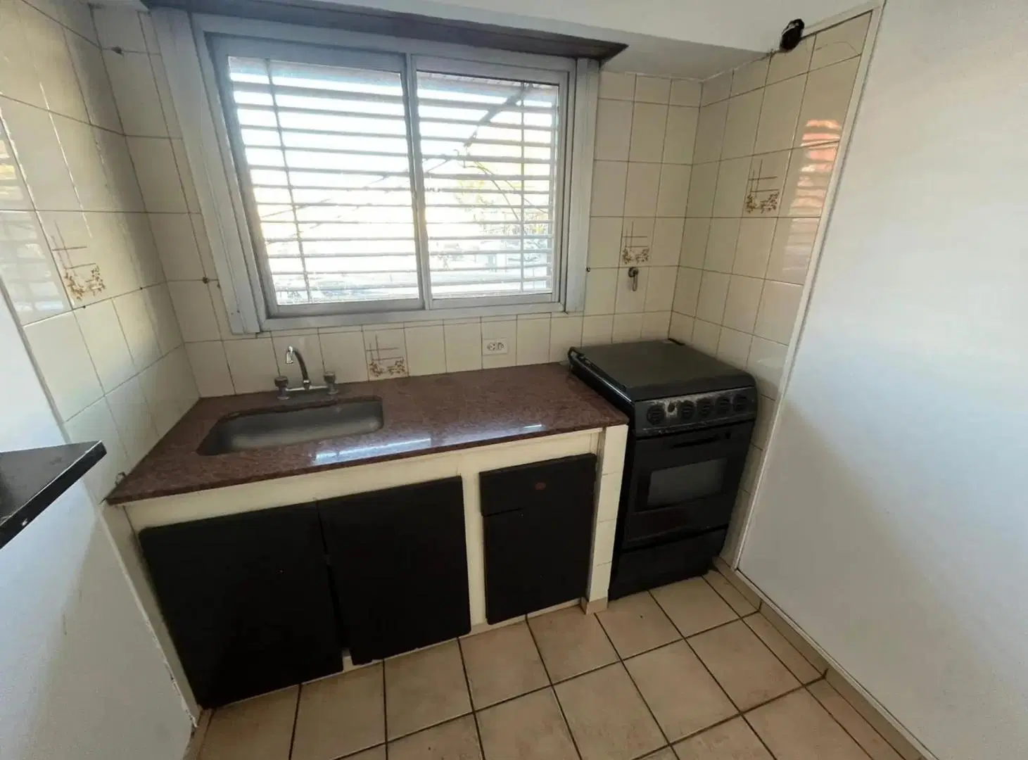 PH 2 AMBIENTES AL FRENTE CON BALCON Y PATIO SIN EXPENSAS APTO PROFESIONAL 4