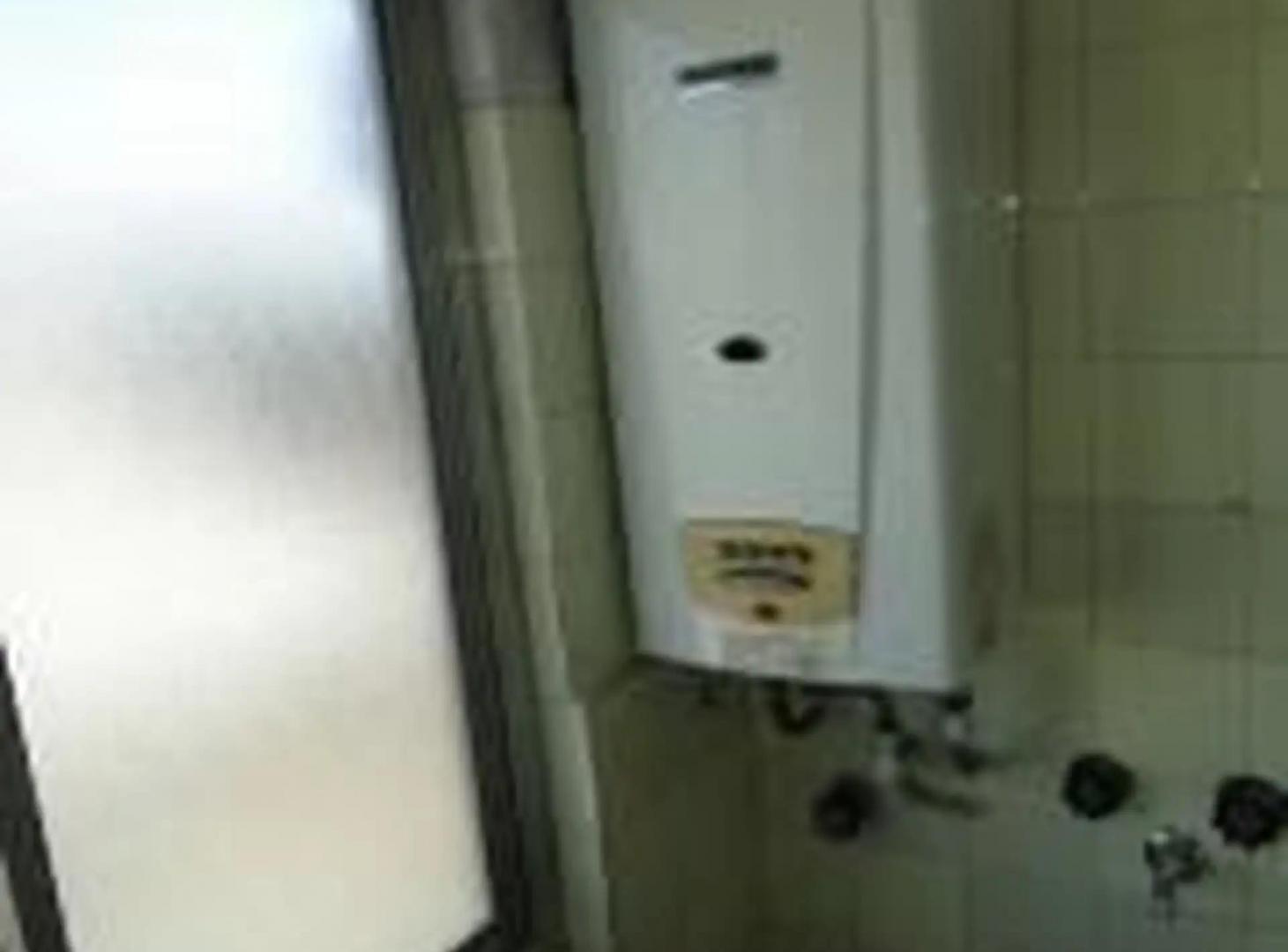 Foto de DEPTO 2 AMBIENTES CON BALCON EN BUEN ESTADO., imagen 1