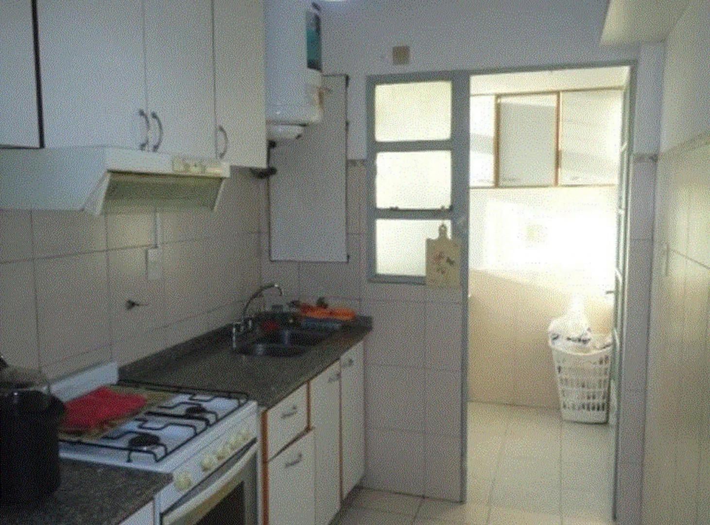 Foto de DEPARTAMENTO DE 2 1/2 AMBIENTES A METROS DE PLAZA Y AVENIDA BEIRO., imagen 1