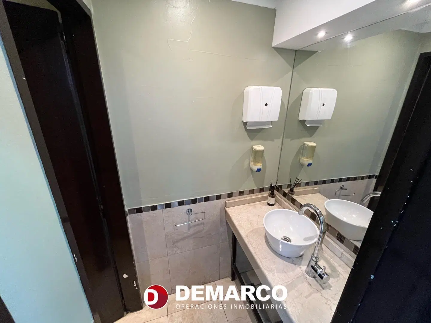LOCAL 170 M2. 3