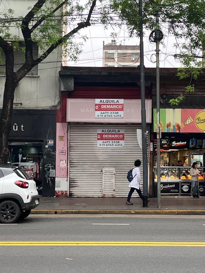 Foto de Local 149 M2.cubiertos con entrepiso y patio descubierto, imagen 1