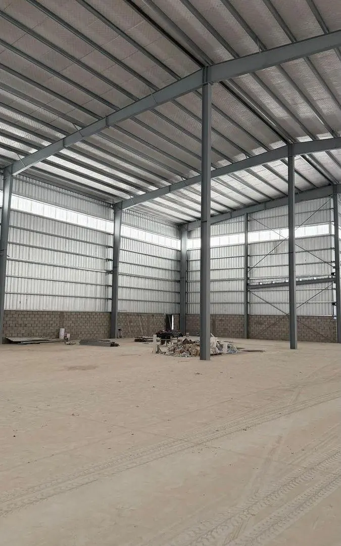 Excelente nave Industrial de 3600 mts2 en parque industrial. San Vivcente 2