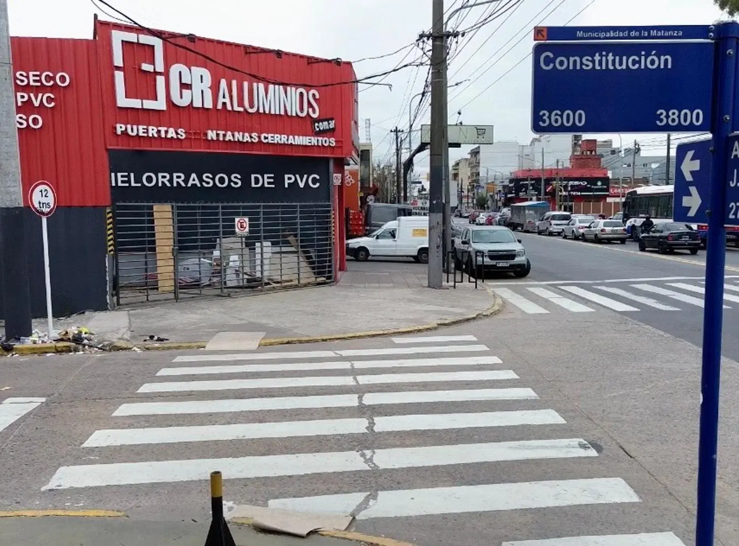 Galpon Industrial sobre lote de 303 mts 5