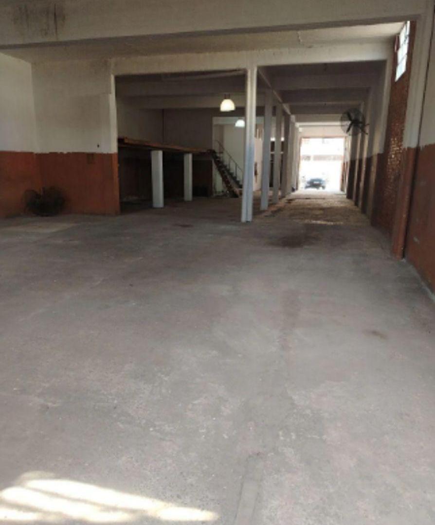 Foto de Depósito industrial/comercial con oficina y vestuario., imagen 3