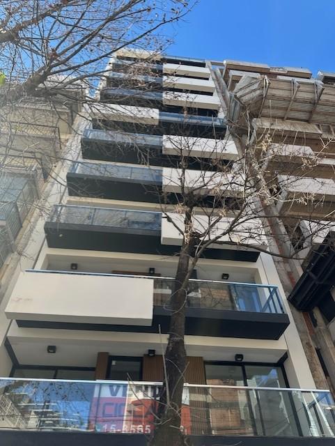 Venta 3 Ambientes Piso Entero con Balcon y Parrilla 2