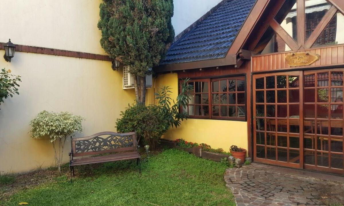 Casa de 5/6 Ambientes con Quincho y Jardin, 430 m² 1