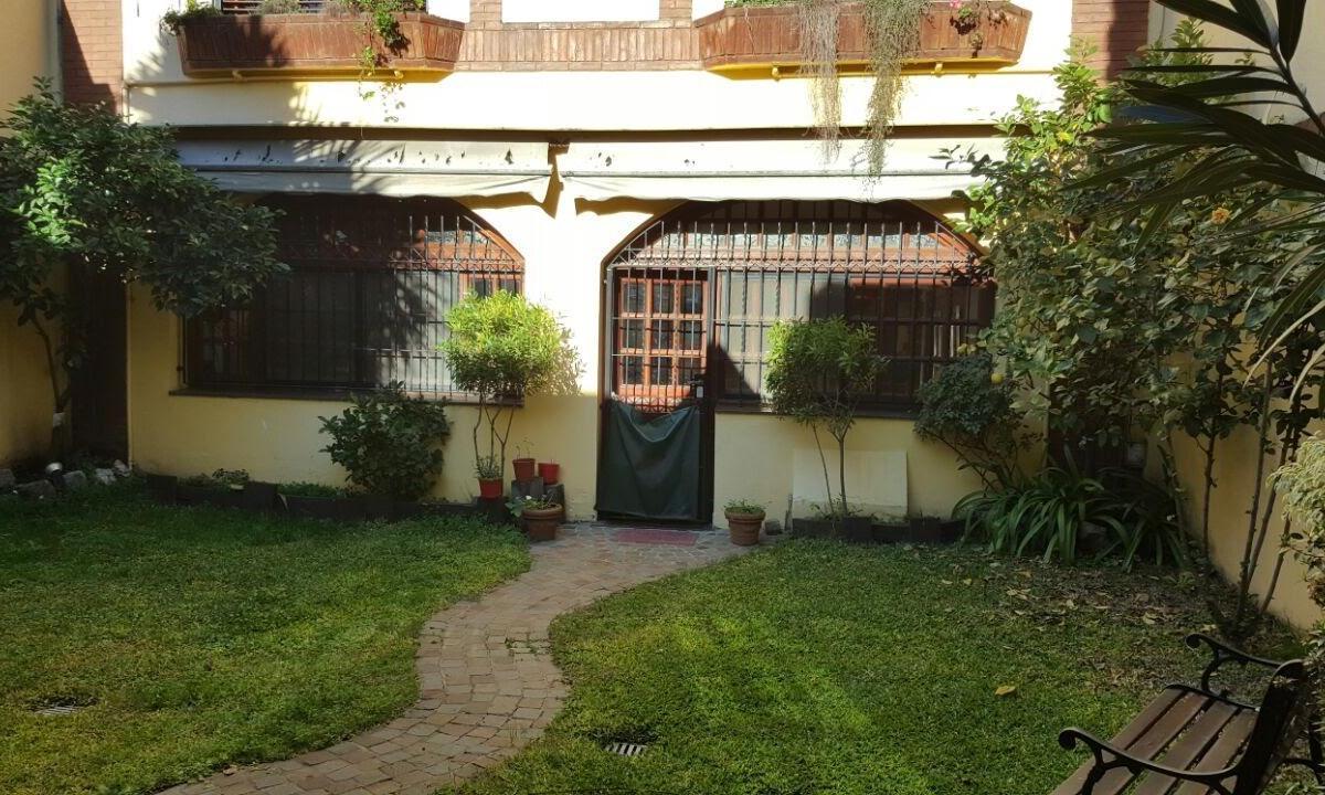Casa de 5/6 Ambientes con Quincho y Jardin, 430 m² 3