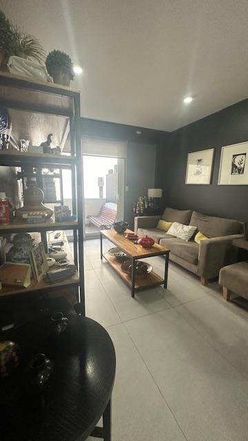 3 Ambientes, con Dos Balcones, Patio y Cochera, Lav Ind 2