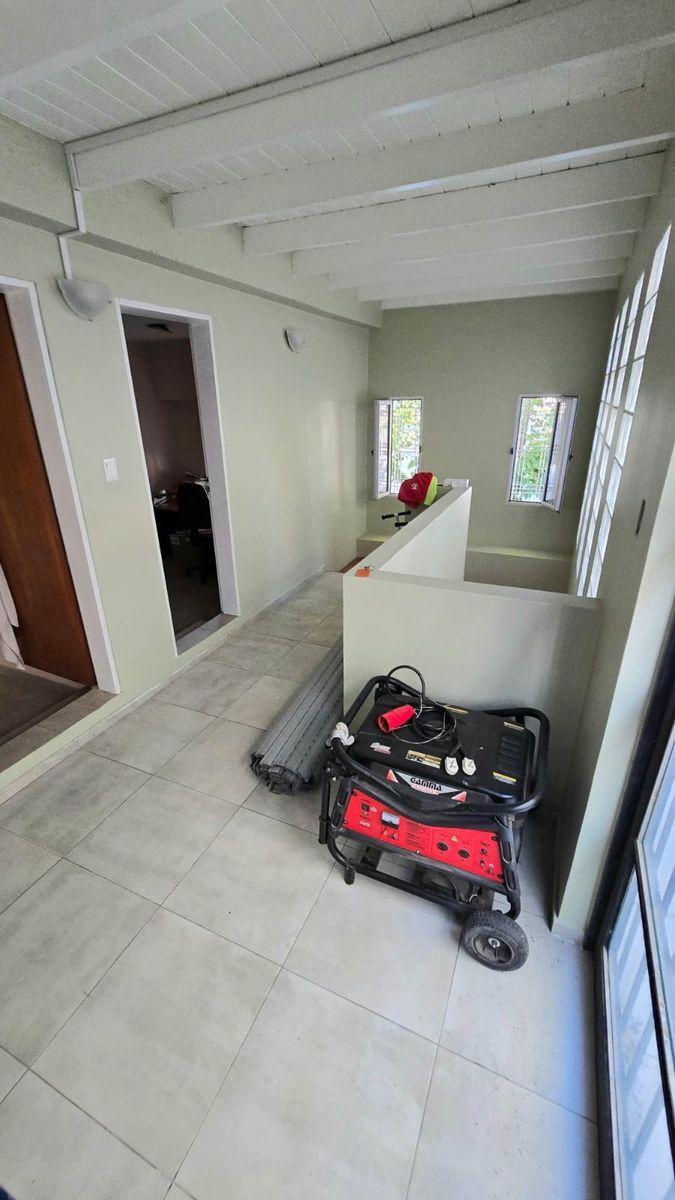 Casa 200 m² Cub, 5 Hab, Patio, Terraza 3