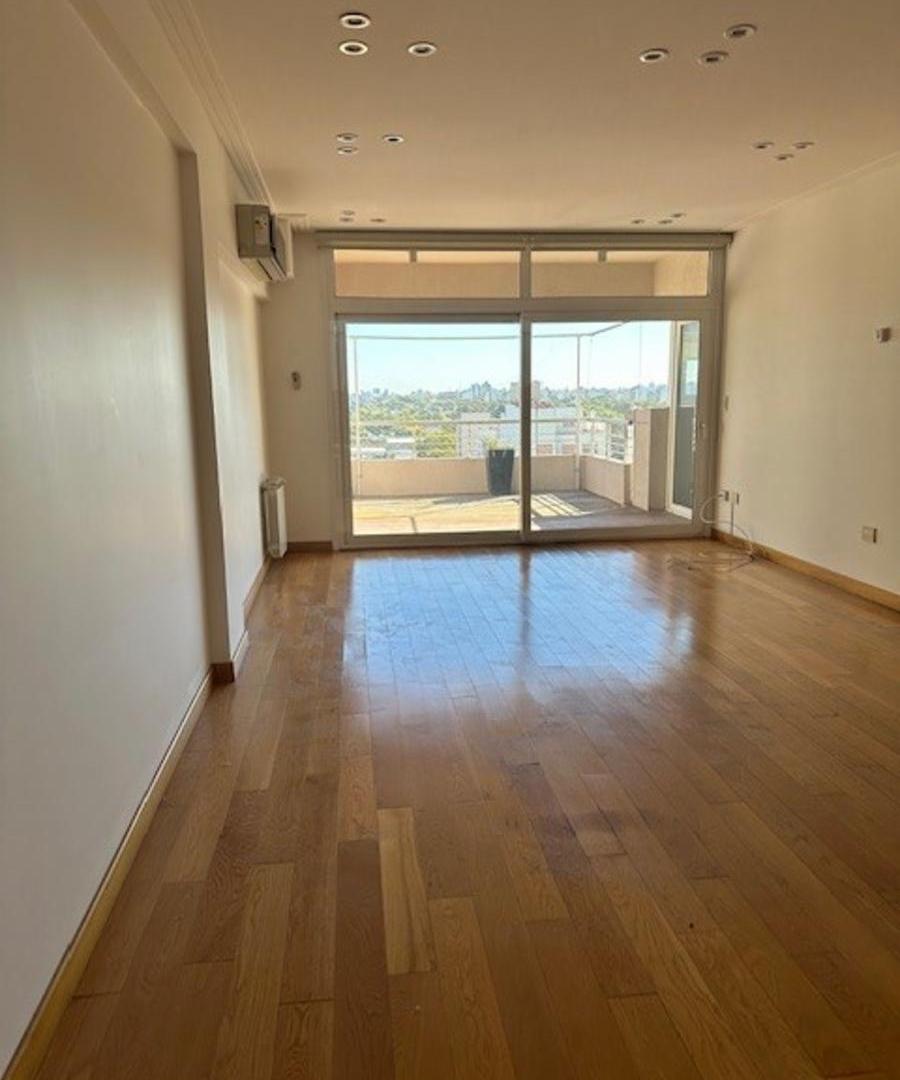 Foto de EXCELENTE PISO DE CATEGORÍA 4 AMB, C/ COCHERA , SOBRE EL BVARD RAMÓN L, imagen 4