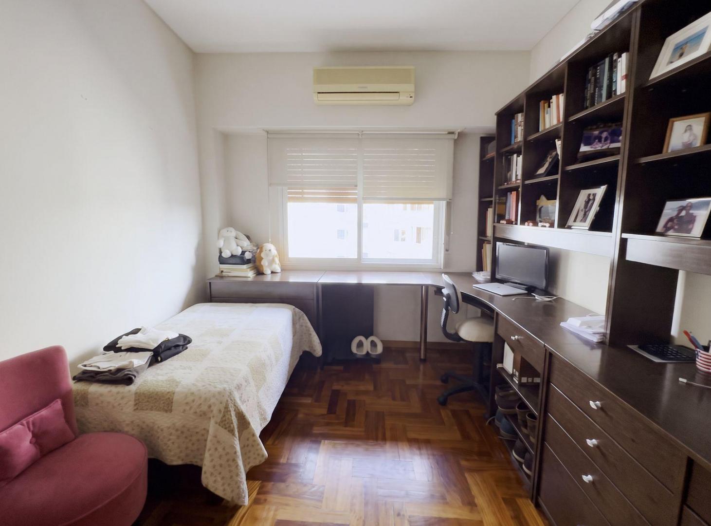 Foto de Venta 4 Ambientes con Balcón - 3 Dormitorios - Ramón Falcón 5700, imagen 4