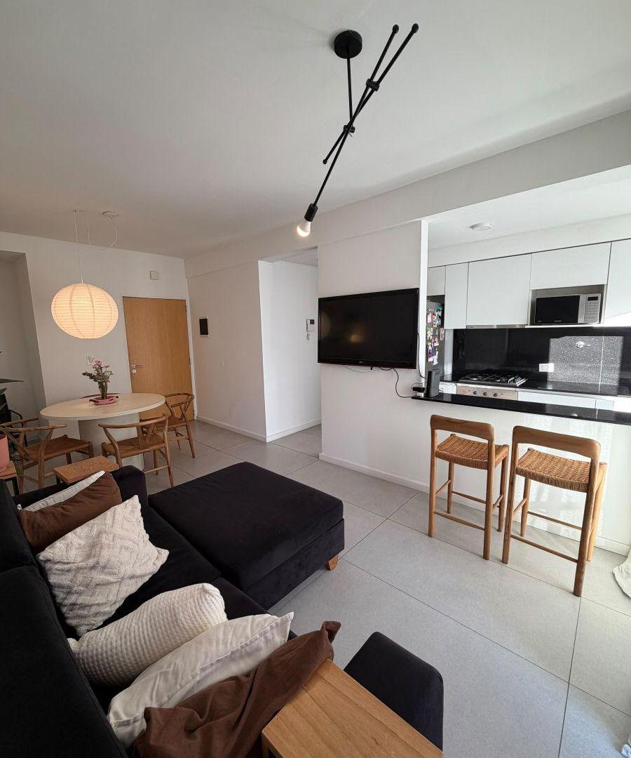 Foto de VENTA DEPARTAMENTO 2 AMB CONTRAFRENTE CON BAULERA, imagen 2