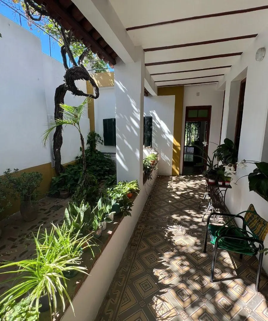 HERMOSISIMA casa reciclada con 3 habitaciones y jardin! 2