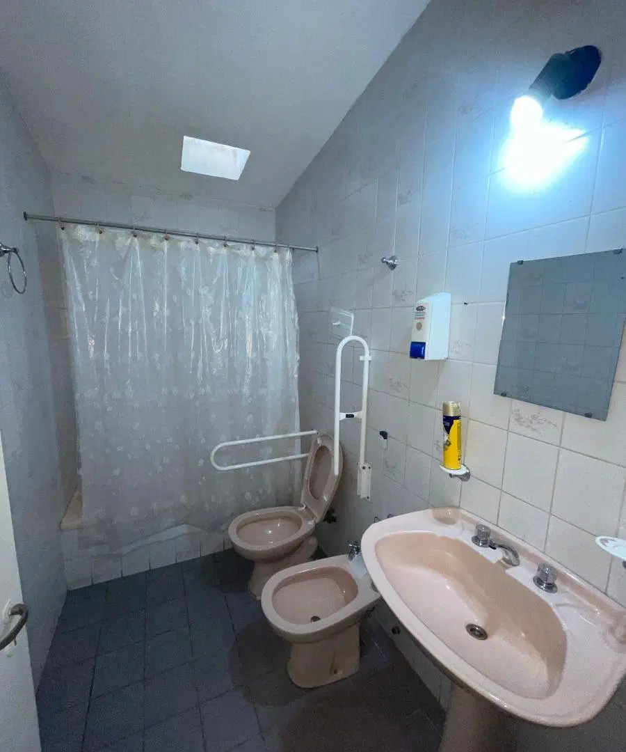 Propiedad en zona comercial en la RENOVADA calle Baigorria! 8