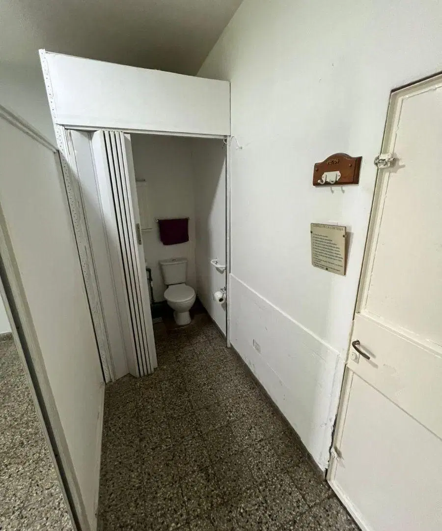Local comercial a metros de la renovada calle Baigorria 4