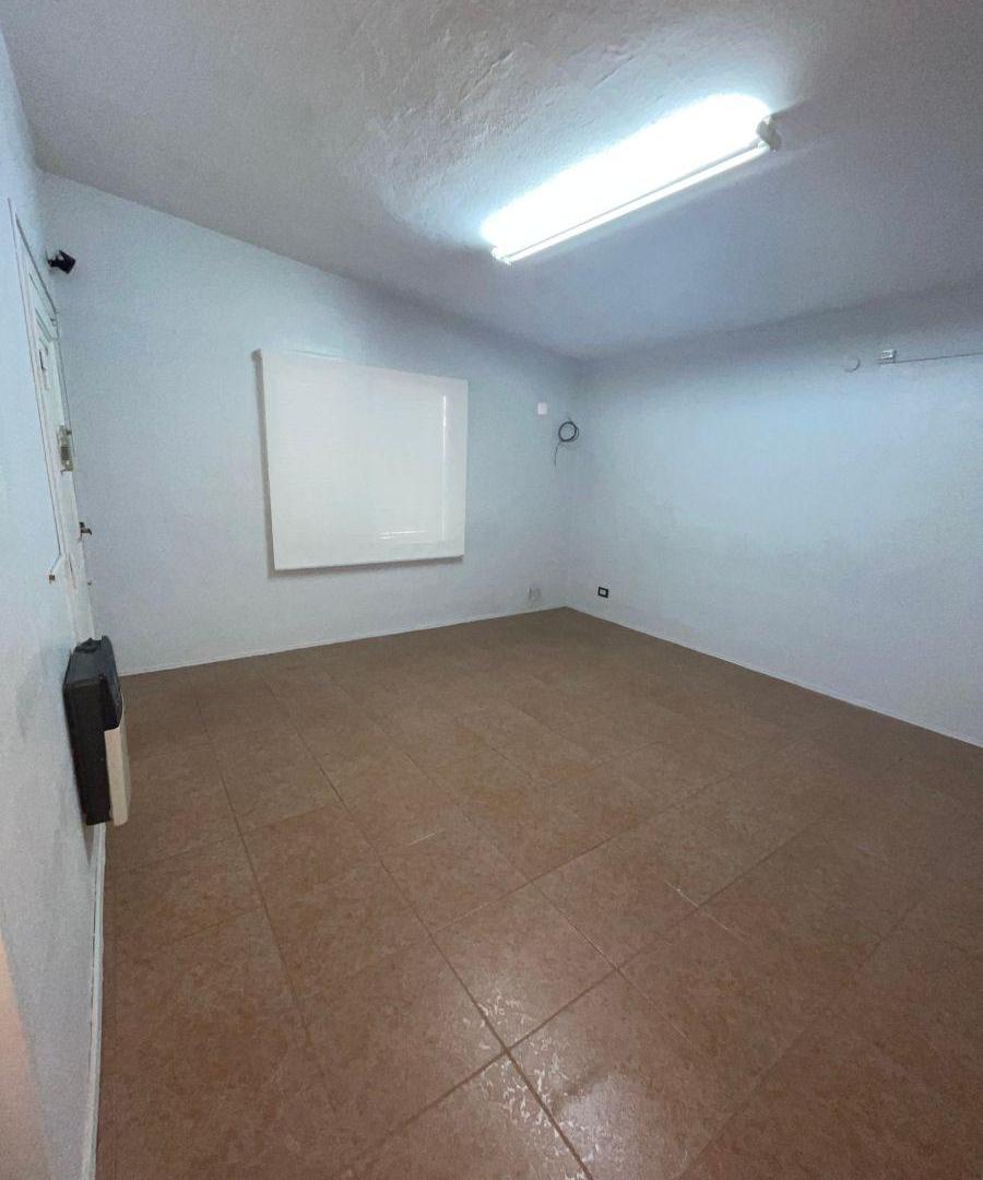 Foto de Casa en venta en INMEJORABLE ZONA COMERCIAL!, imagen 5