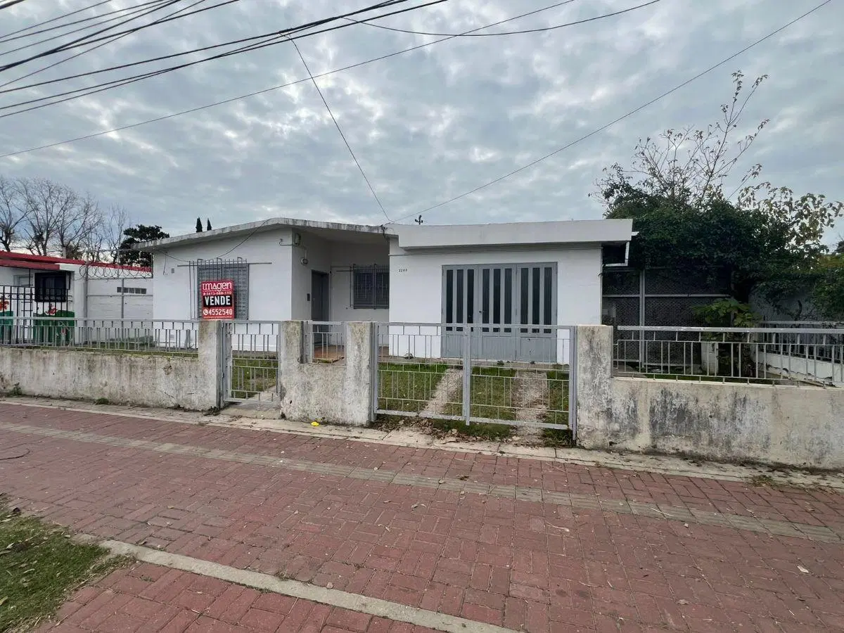 Casa en venta en INMEJORABLE ZONA COMERCIAL! 1
