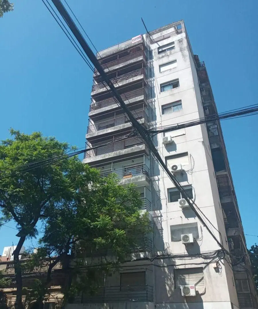 1 dormitorio a metros de Tribunales y Av.Pellegrini 1