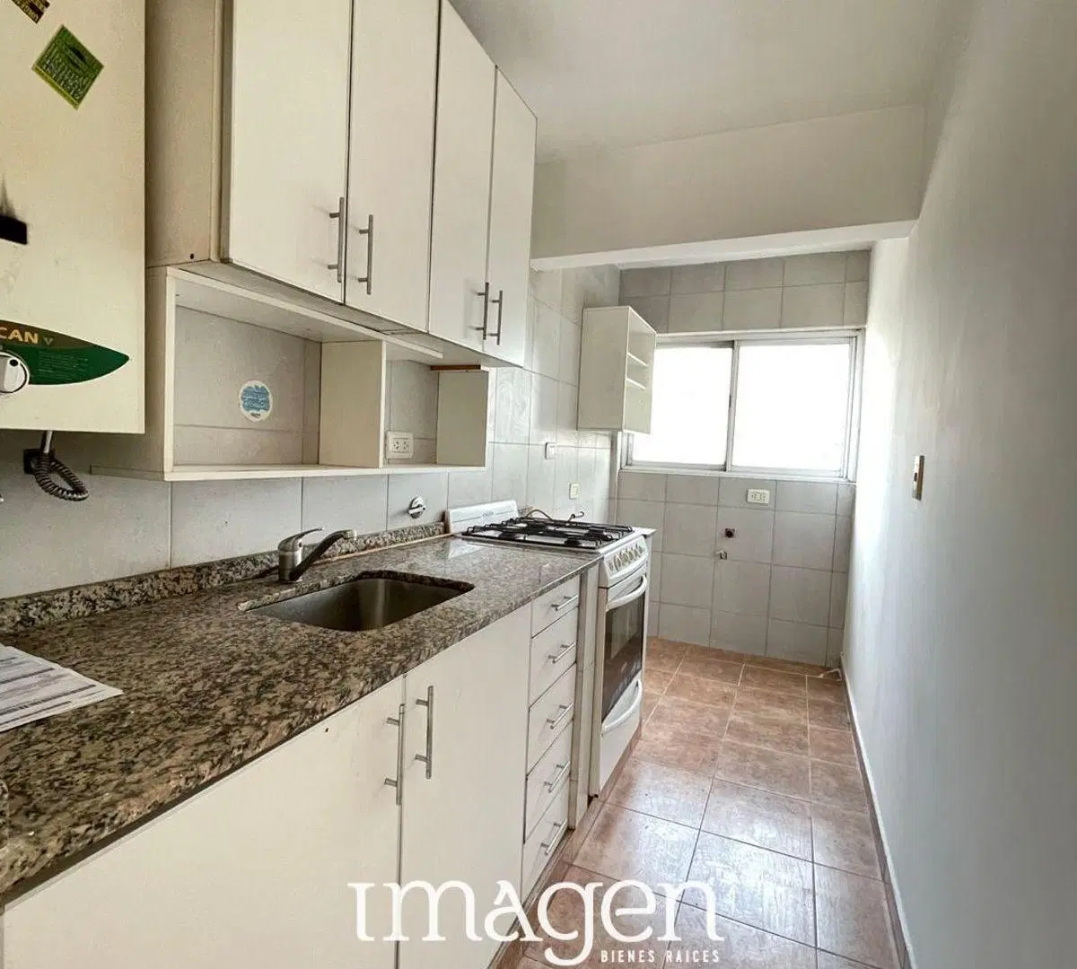 1 dormitorio a metros de Tribunales y Av.Pellegrini 7