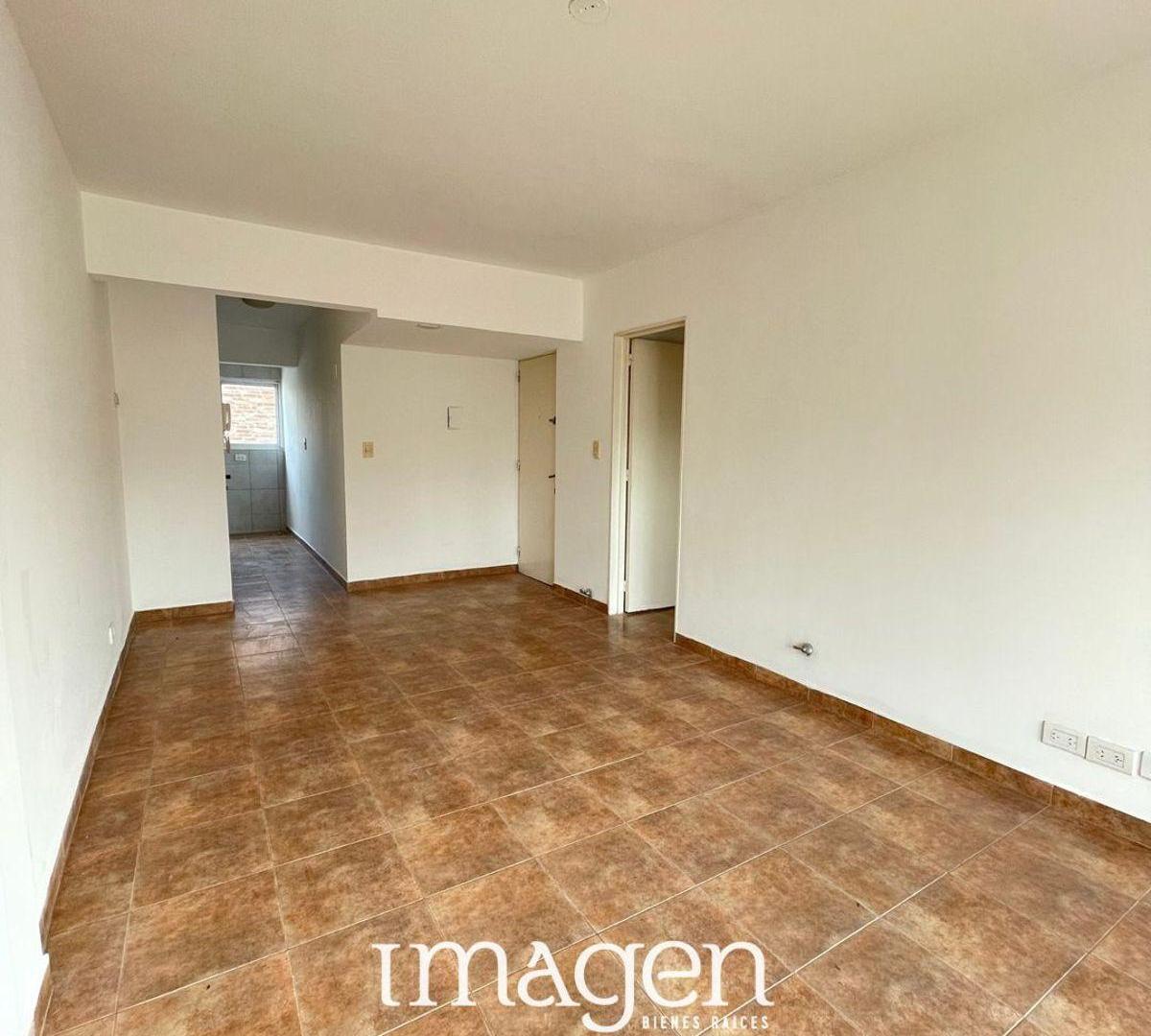 1 dormitorio a metros de Tribunales y Av.Pellegrini