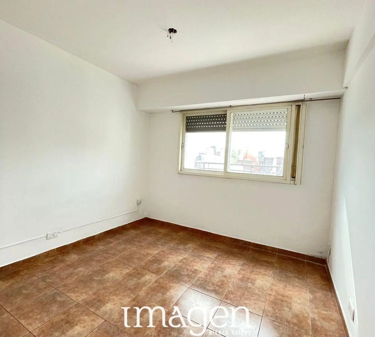 1 dormitorio a metros de Tribunales y Av.Pellegrini 3