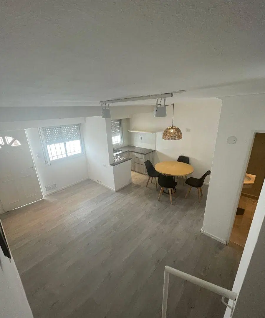 Duplex interno reciclado en Arroyito! 3