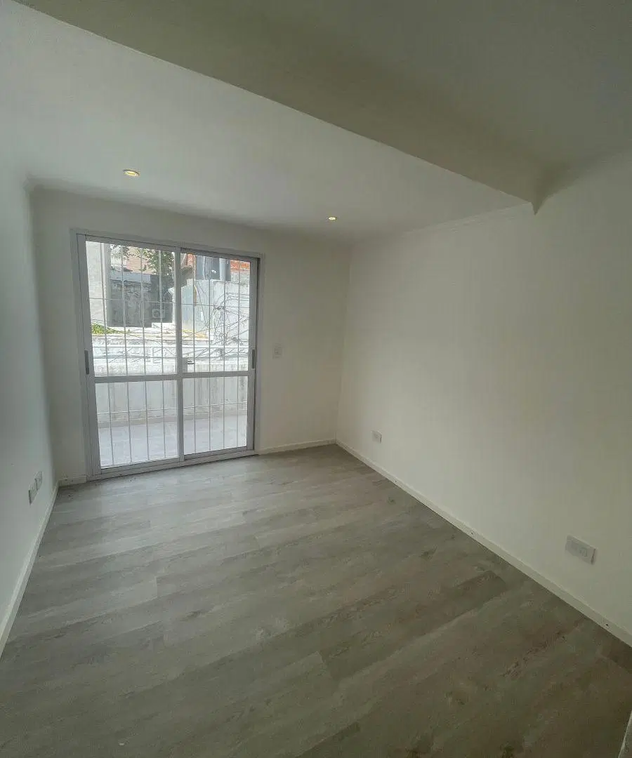 Duplex interno reciclado en Arroyito! 6