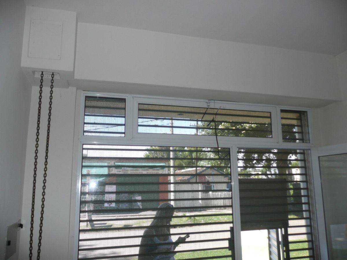 Foto de Local comercial en zona norte! sobre calle comercial!, imagen 3