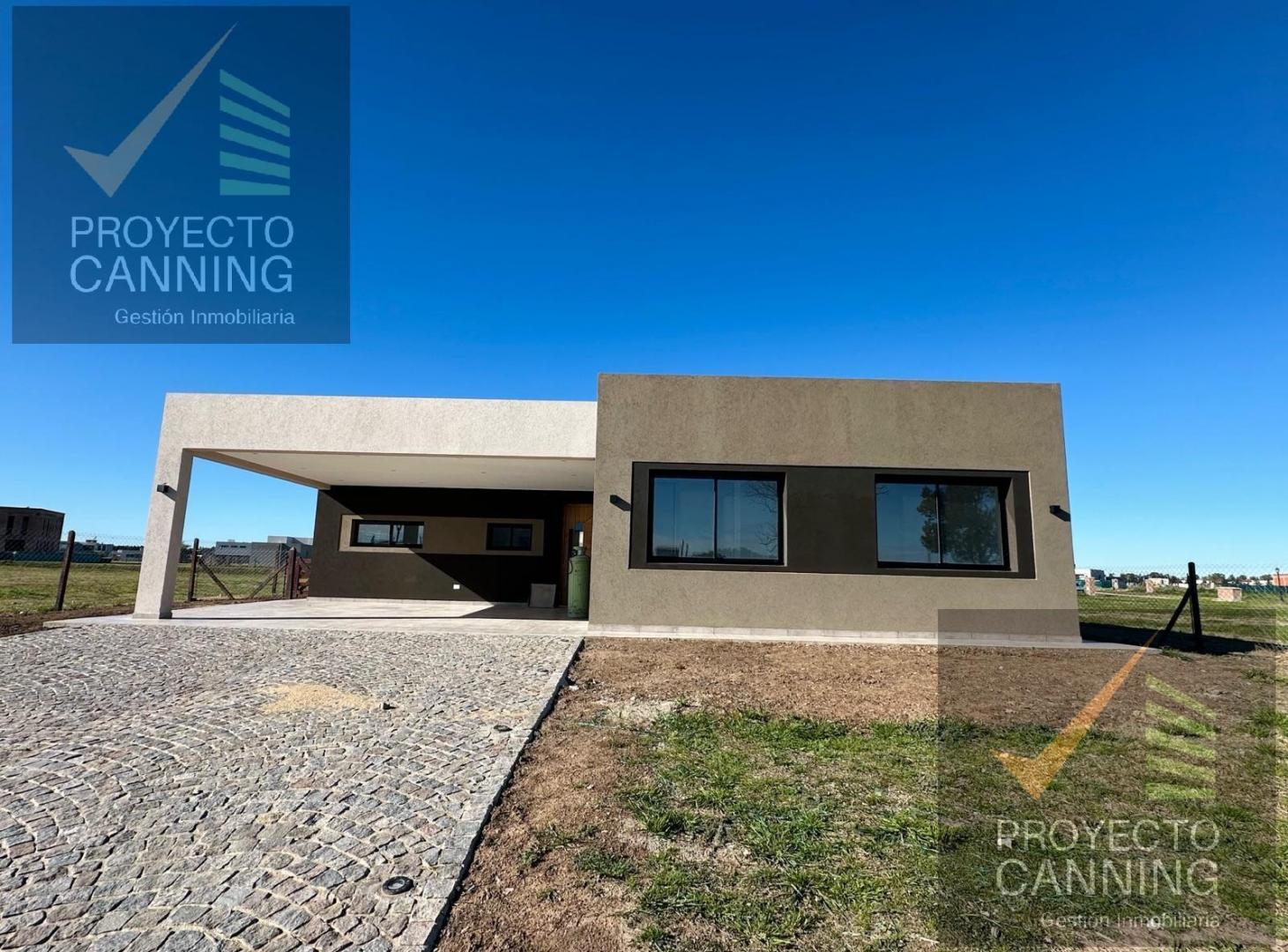 Casa en Venta con renta en Barrio San Simon Canning