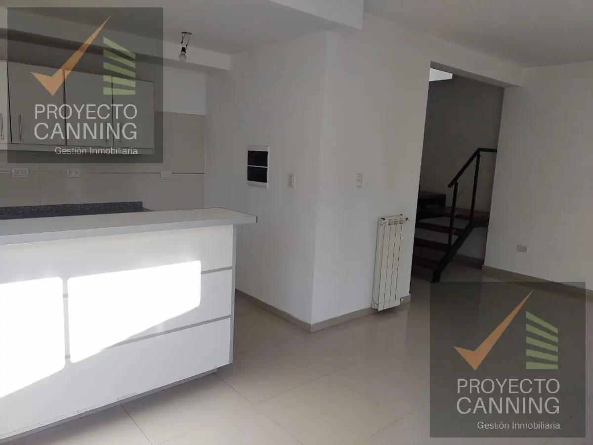 Alquier de Triplex 4 ambientes en Canning 2