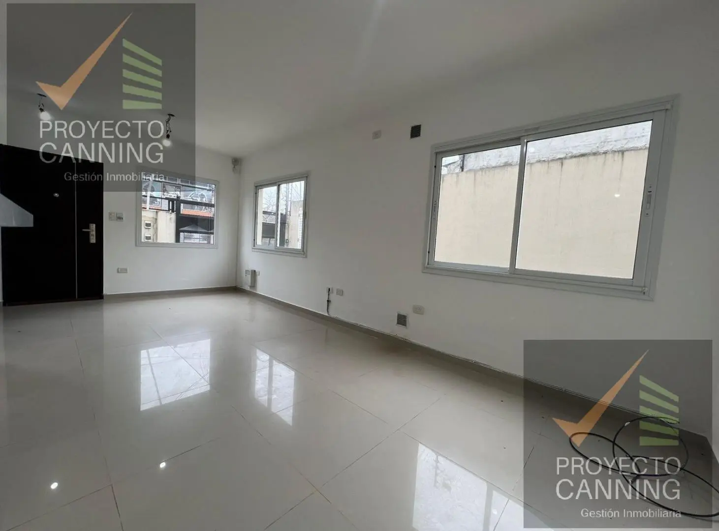 Alquier de Triplex 4 ambientes en Canning 3