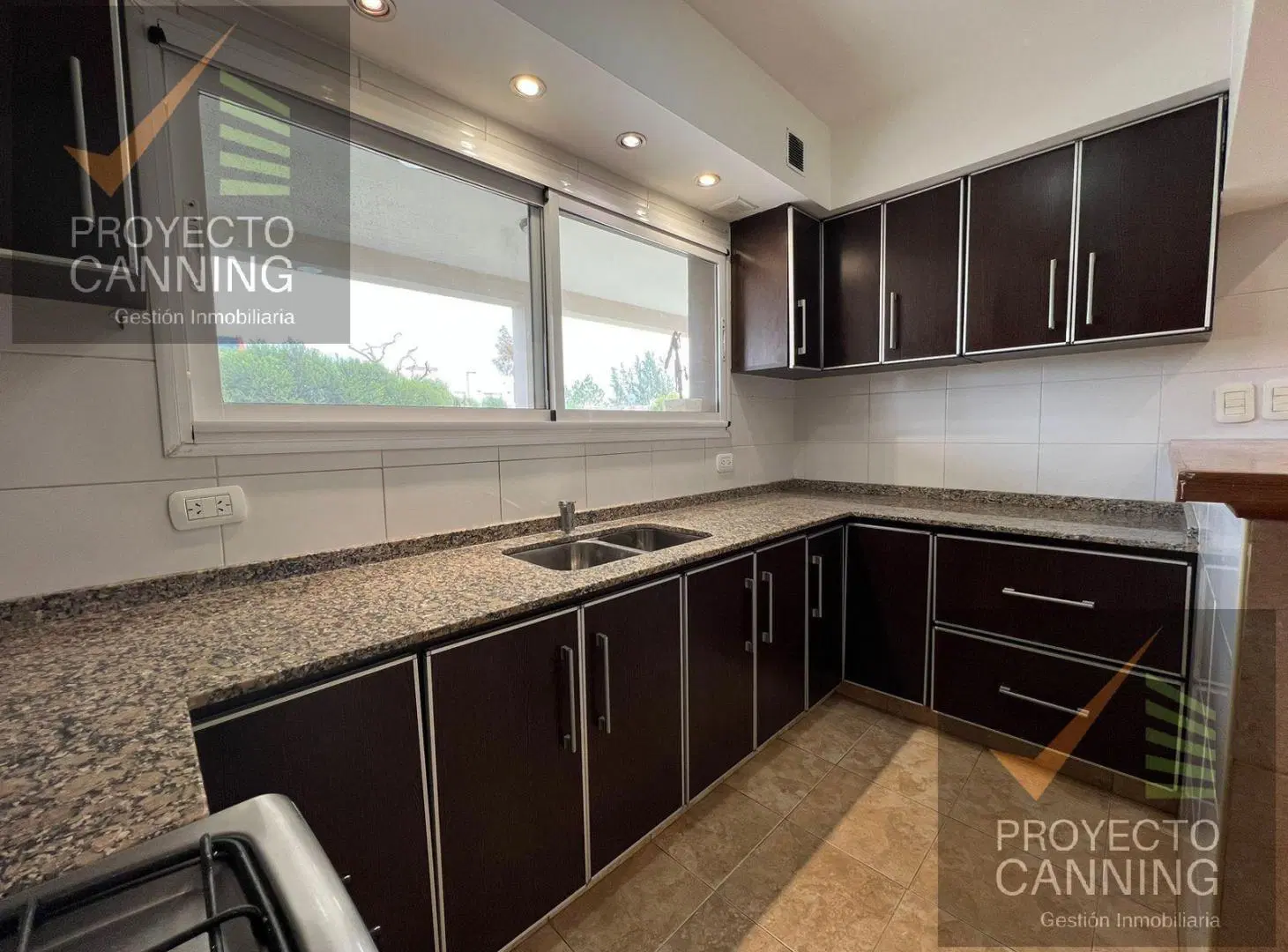 Casa en Venta en Barrio Don Joaquin Canning 5