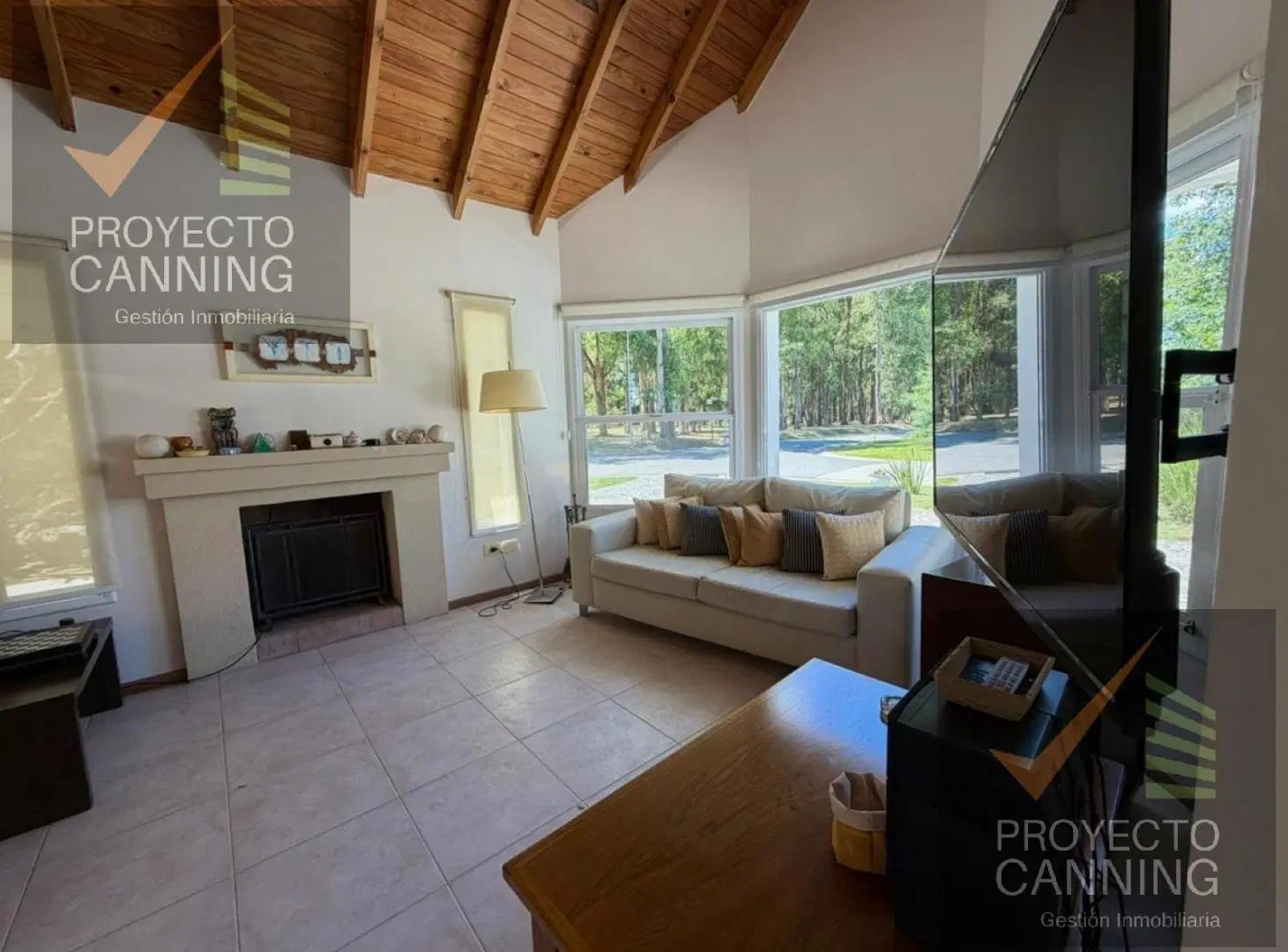 Casa en alquiler en Barrio Don Joaquin Canning 2