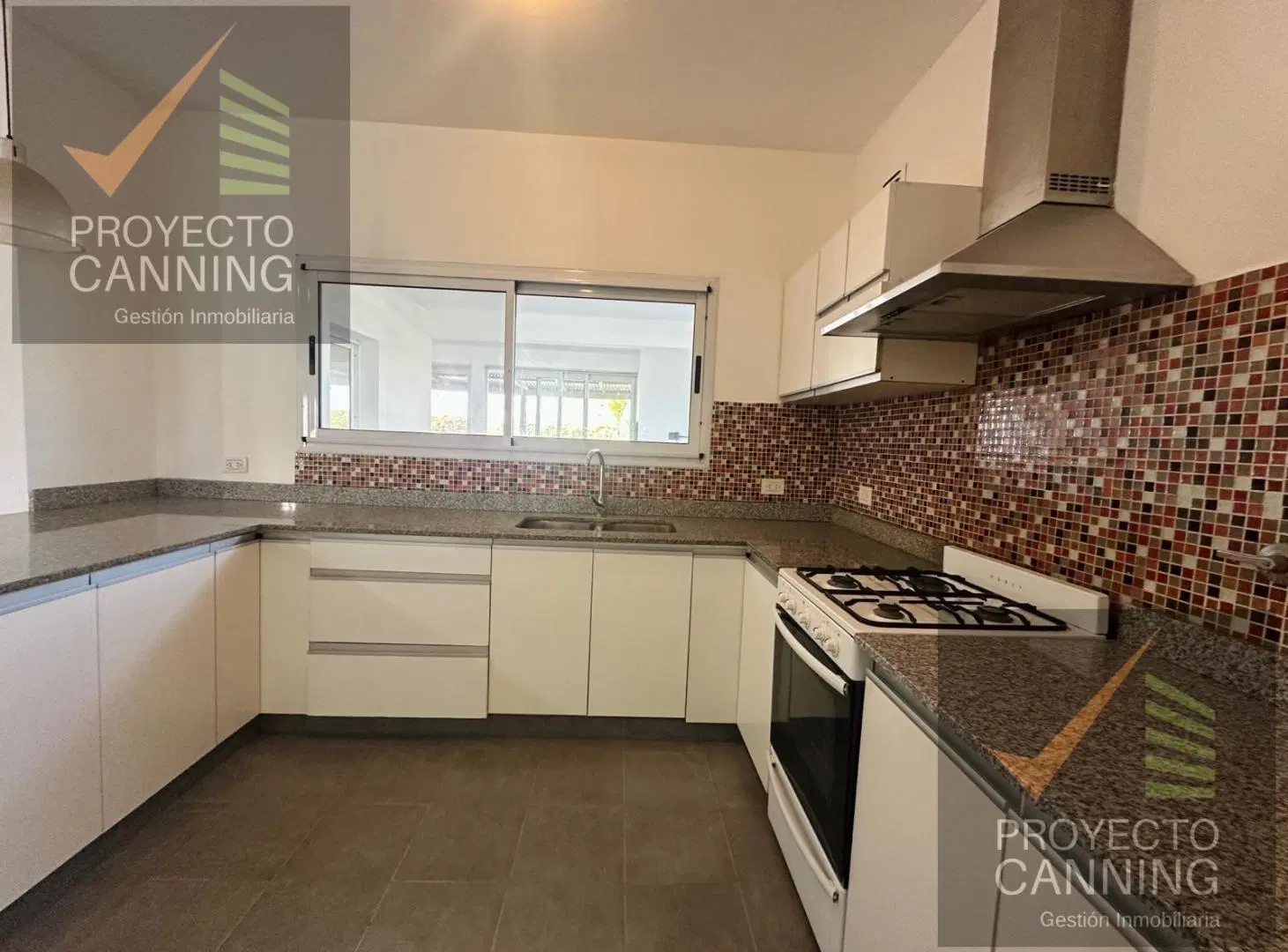 Casa en Alquiler en Barrio La Horqueta de Echeverría Canning 4