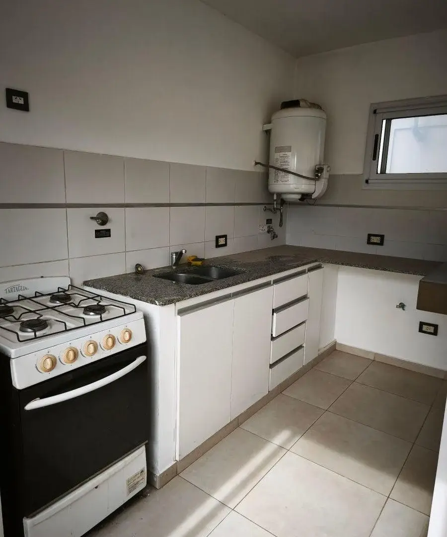 44 y 25 Monoambiente en alquiler $ 420000 4