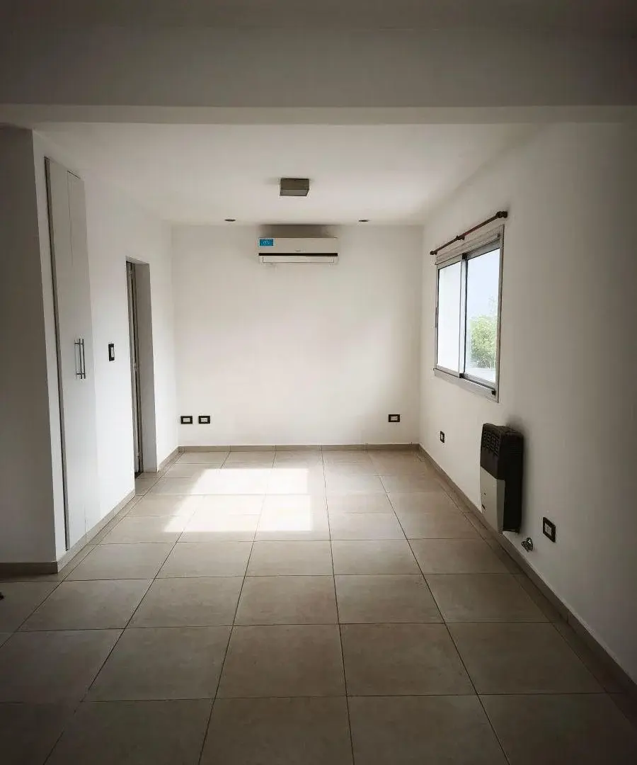 44 y 25 Monoambiente en alquiler $ 420000 3