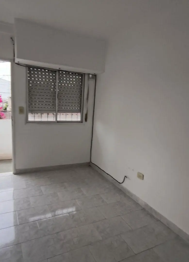 Alquiler zona facultades 123 y 8 (ex 65) un dorm, coc. Com. Balcón 5