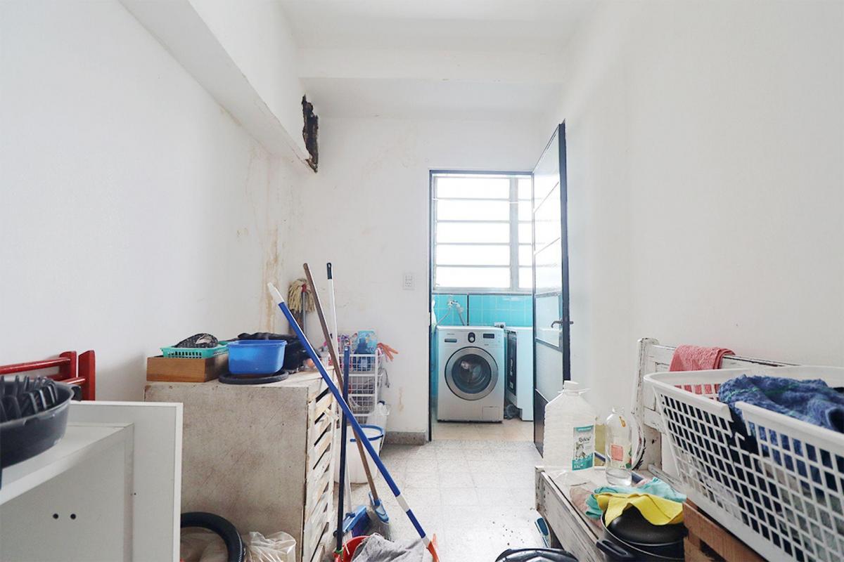 Venta Piso Almagro con Cochera y Dos Balcones 2