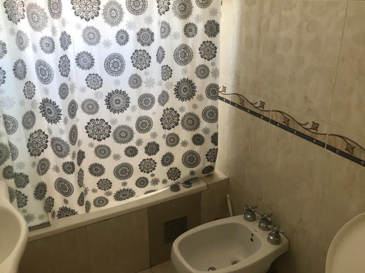 Vende Depart. 4 Amb. Balcon Aterrazado - Permuta 3