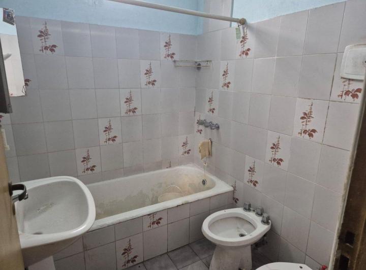 VENTA DEPARTAMENTO 3 AMB  BARRACAS - A REFACCIONAR 4