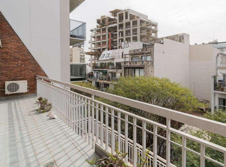 VENDE TRIPLEX CON COCHERA EN BELGRANO 4