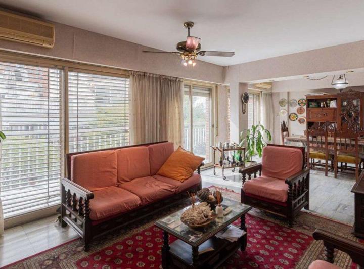 VENDE TRIPLEX CON COCHERA EN BELGRANO 2