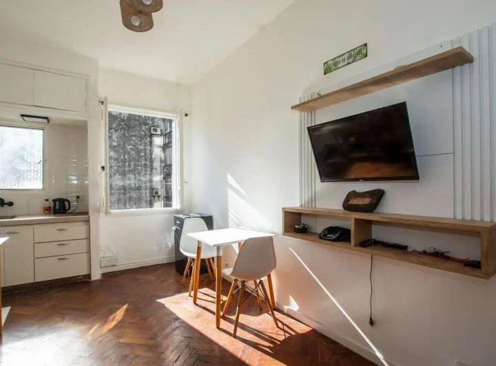VENTA MONOAMBIENTE LAVALLE 1100 - APTO PROFESIONAL 2