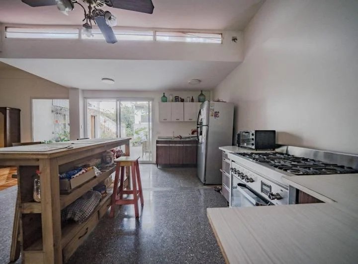 Casa en Parque Chacabuco 6 amb, patio y cochera 4