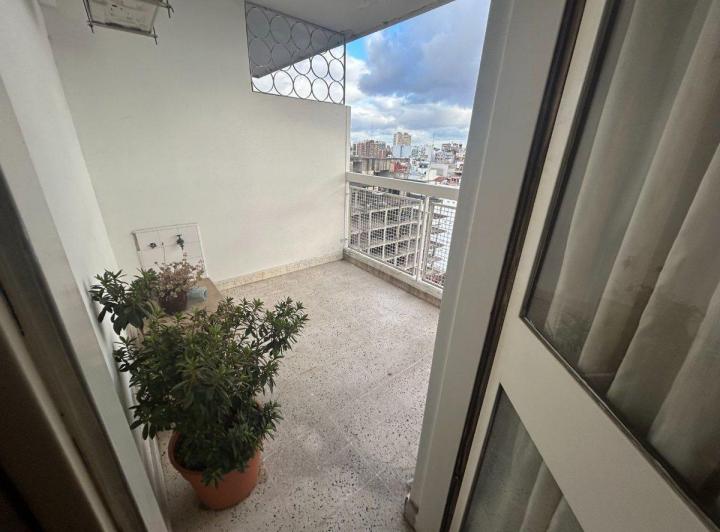 ALQUILA SEMIPISO C COCH MOVIL PISO ALTO BELGRANO 4