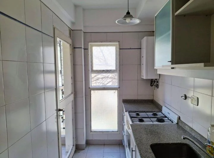 Departamento en alquiler V.Urquiza dos amb.c/bcón 4