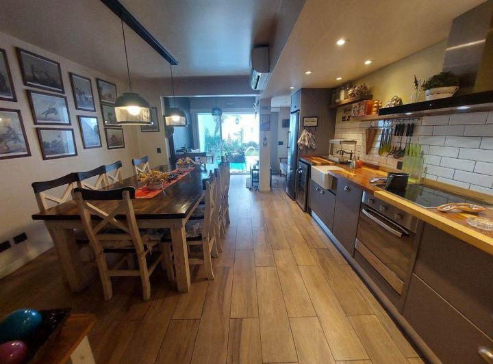 Venta Casa (Triplex) en Floresta- 6 Amb - Pileta 4