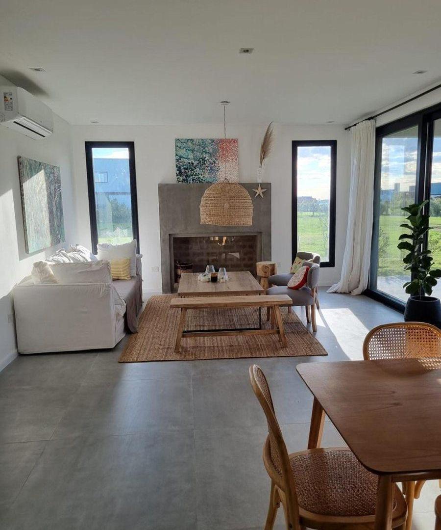 Foto de ALQUILA impecable casa en el Barrio El Naudir, imagen 4