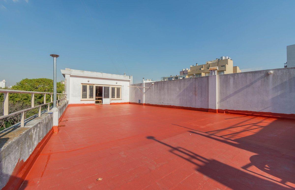 VENTA PH 5 AMBIENTES CON TERRAZA COMUN. CABALLITO